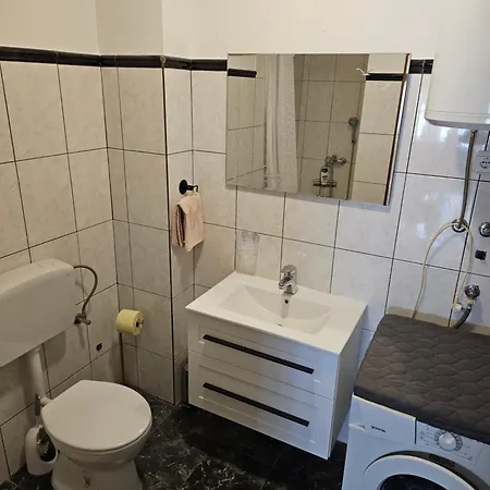 Kip Apartment *